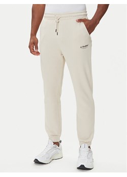 Jack&Jones Spodnie dresowe Kane Soho 12278943 Beżowy Regular Fit ze sklepu MODIVO w kategorii Spodnie męskie - zdjęcie 185391335