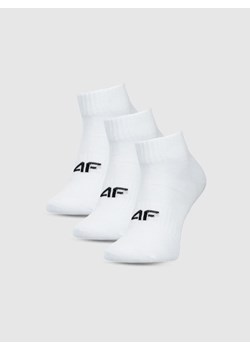 Chłopięce skarpetki za kostkę (3-pack) 4F 4FJWMM00USOCM499 - białe ze sklepu Sportstylestory.com w kategorii Skarpetki dziecięce - zdjęcie 185395499