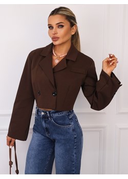 KRÓTKA MARYNARKA ZAPINANA NA GUZIKI- CIEMNY BRĄZ ze sklepu olika.com.pl w kategorii Marynarki damskie - zdjęcie 185408016