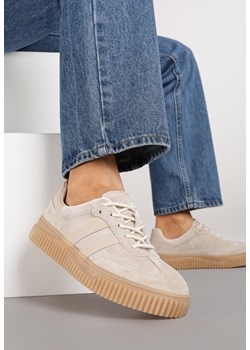 Beżowe Zamszowe Sneakersy Tenisówki z Wkładką ze Skóry Naturalnej Ozdobione Tłoczeniem Meluella ze sklepu renee.pl w kategorii Buty sportowe damskie - zdjęcie 185420325