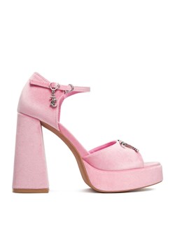 Sandały Juicy Couture EO-WSS21645-01 Różowy ze sklepu eobuwie.pl w kategorii Sandały damskie - zdjęcie 185430468