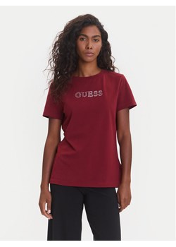 Guess T-Shirt V3BI11 J1314 Bordowy Regular Fit - id: 0000305459145 - marki Guess - 185435485 Guess T-Shirt V3BI11 J1314 Bordowy Regular Fit ze sklepu MODIVO w kategorii Bluzki damskie - zdjęcie 185435485