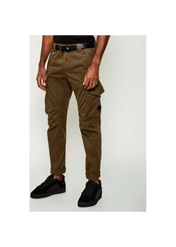 C.P. Company Spodnie cargo | Regular Fit ze sklepu Gomez Fashion Store w kategorii Spodnie męskie - zdjęcie 185440638