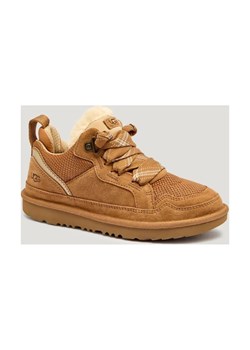 UGG Skórzane sneakersy K LOWMEL | shearling ze sklepu Gomez Fashion Store w kategorii Buty sportowe dziecięce - zdjęcie 185444705