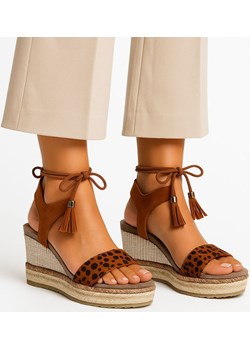 Sandały na koturnie i platformie Camel /C2-2 14048 S290/ ze sklepu Pantofelek24.pl w kategorii Sandały damskie - zdjęcie 185445768