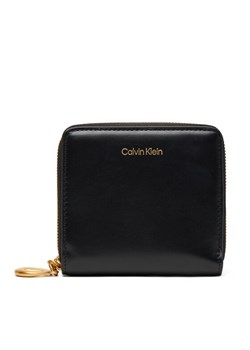Calvin Klein Mały Portfel Damski Hardware Square Zip Around LV04F1044G Czarny ze sklepu MODIVO w kategorii Portfele damskie - zdjęcie 185464279