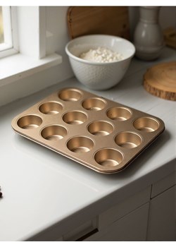 Sinsay - Forma do pieczenia babeczek ze stali węglowej - złoty - id: 840GL-RSG - marki Sinsay - 185469038 Sinsay - Forma do pieczenia babeczek ze stali węglowej - złoty ze sklepu Sinsay w kategorii Akcesoria do pieczenia - zdjęcie 185469038