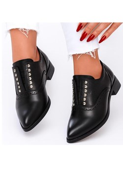 Ażurowe czarne półbuty oxfordy /D9-2 13326 T131/ ze sklepu Pantofelek24.pl w kategorii Półbuty damskie - zdjęcie 185472797