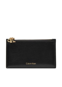 Calvin Klein Etui na karty kredytowe Ck Zip Cardcase 6Cc LV04F1076G Czarny ze sklepu MODIVO w kategorii Portfele damskie - zdjęcie 185473427