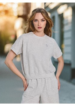 Sinsay - Dresowa bluza z krótkim rękawem - szary ze sklepu Sinsay w kategorii Bluzy damskie - zdjęcie 185479668