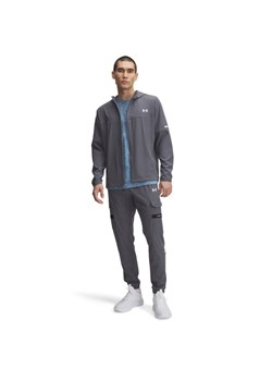 Męskie spodnie treningowe Under Armour UA Tech Utility Woven - szare ze sklepu Sportstylestory.com w kategorii Spodnie męskie - zdjęcie 185482805