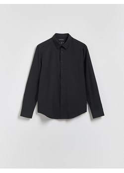Reserved - Gładka koszula slim fit - czarny ze sklepu Reserved w kategorii Koszule męskie - zdjęcie 185491376