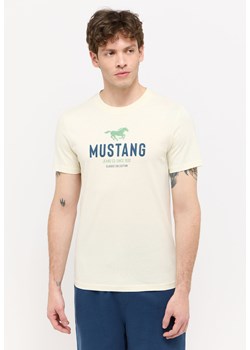 MĘSKA KOSZULKA MUSTANG Austin T-shirt LOGO Light Gray 1015059 3003 ze sklepu YouNeedit.pl w kategorii T-shirty męskie - zdjęcie 185523299