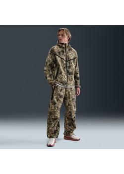 Męskie spodnie moro o luźnym kroju Dri-FIT Nike Tech - Brązowy ze sklepu Nike poland w kategorii Spodnie męskie - zdjęcie 185525095