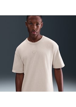 T-shirt męski Nike Sportswear Premium Essentials - Szary ze sklepu Nike poland w kategorii T-shirty męskie - zdjęcie 185525117