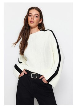 trendyol Sweter w kolorze kremowo-czarnym ze sklepu Limango Polska w kategorii Swetry damskie - zdjęcie 185528508