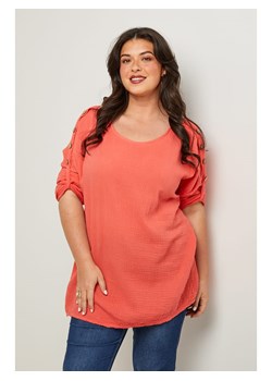 Curvy Lady Bluzka w kolorze koralowym ze sklepu Limango Polska w kategorii Bluzki damskie - zdjęcie 185529059