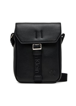 Calvin Klein Saszetka Cargo Flap Reporter LV04D3131G Czarny ze sklepu MODIVO w kategorii Torby męskie - zdjęcie 185533368