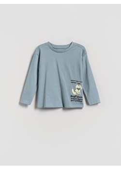 Reserved - Bawełniany longsleeve - niebieski - id: 093FI-55X - marki Reserved - 185534965 Reserved - Bawełniany longsleeve - niebieski ze sklepu Reserved w kategorii T-shirty chłopięce - zdjęcie 185534965