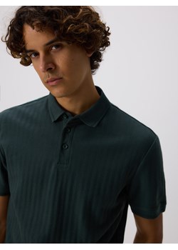 Reserved - Strukturalne polo regular fit - ciemnozielony ze sklepu Reserved w kategorii T-shirty męskie - zdjęcie 185580036