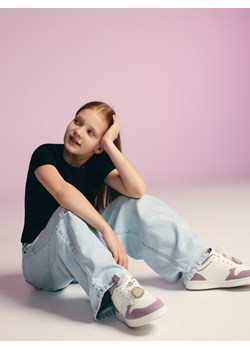 Reserved - Sneakersy z imitacji skóry Pusheen - biały ze sklepu Reserved w kategorii Buty sportowe dziecięce - zdjęcie 185581866