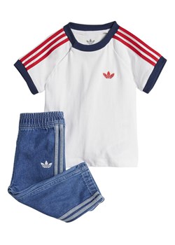 adidas Komplet t-shirt i spodnie Denim JC7863 Niebieski Regular Fit - id: 0000305195753 - marki adidas - 185585858 adidas Komplet t-shirt i spodnie Denim JC7863 Niebieski Regular Fit ze sklepu MODIVO w kategorii Komplety niemowlęce - zdjęcie 185585858