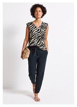 Street One Koszulka w kolorze biało-beżowo-ciemnozielonym - id: 17411678 - marki Street One - 185603869 Street One Koszulka w kolorze biało-beżowo-ciemnozielonym ze sklepu Limango Polska w kategorii Bluzki damskie - zdjęcie 185603869