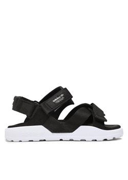 Sandały adidas Adilette Adventure Sandals HP2184 Czarny ze sklepu eobuwie.pl w kategorii Sandały damskie - zdjęcie 185634158