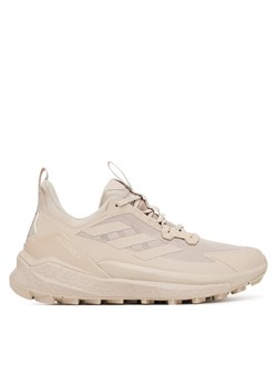 adidas Trekkingi Terrex Free Hiker 2.0 Low JP5612 Beżowy ze sklepu MODIVO w kategorii Buty trekkingowe damskie - zdjęcie 185635147