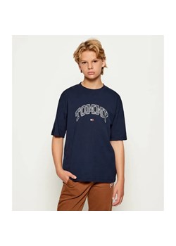 Tommy Hilfiger T-shirt VARSITY RAISED | Regular Fit ze sklepu Gomez Fashion Store w kategorii T-shirty chłopięce - zdjęcie 185649028