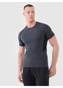 Męska koszulka treningowa 4F 4FWMM00TFTSM1832 - szara ze sklepu Sportstylestory.com w kategorii T-shirty męskie - zdjęcie 185650347