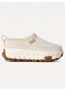 UGG Botki &quot;Venture Daze&quot; w kolorze kremowym ze skóry owczej ze sklepu Limango Polska w kategorii Półbuty damskie - zdjęcie 185650798