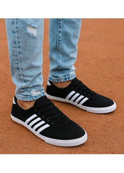 Czarne trampki halówki męskie Duże rozmiary /D3-1 18084 T230/ ze sklepu Pantofelek24.pl w kategorii Trampki męskie - zdjęcie 185664458