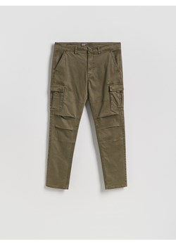 Reserved - Spodnie cargo slim fit - ciemnozielony ze sklepu Reserved w kategorii Spodnie męskie - zdjęcie 185666865