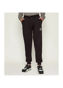 Calvin Klein Jeans Spodnie dresowe | Regular Fit ze sklepu Gomez Fashion Store w kategorii Spodnie chłopięce - zdjęcie 185667669
