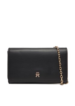 Tommy Hilfiger Torebka Th Icon Flap W/ Chain AW0AW17958 Czarny ze sklepu MODIVO w kategorii Kopertówki - zdjęcie 185669936