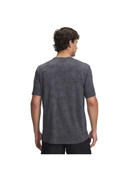 Męska koszulka treningowa Under Armour UA Tech Tee Pixelate - szara ze sklepu Sportstylestory.com w kategorii T-shirty męskie - zdjęcie 185671058