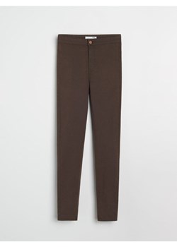Sinsay - Jeansy skinny - brązowy ze sklepu Sinsay w kategorii Jeansy damskie - zdjęcie 185677557