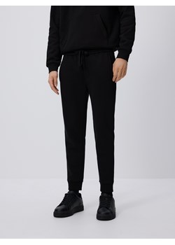 Reserved - Spodnie dresowe slim fit - czarny ze sklepu Reserved w kategorii Spodnie męskie - zdjęcie 185677687