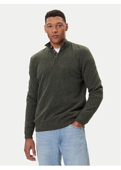 Barbour Sweter Tisbury MKN1187GN79 Zielony Regular Fit ze sklepu MODIVO w kategorii Swetry męskie - zdjęcie 185679286