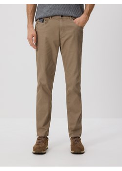Reserved - Spodnie Slim fit - brązowy ze sklepu Reserved w kategorii Spodnie męskie - zdjęcie 185685458
