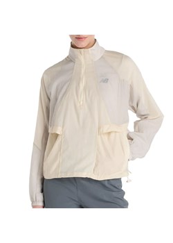 Kurtka damska New Balance WO53206LIN - beżowa ze sklepu streetstyle24.pl w kategorii Kurtki damskie - zdjęcie 185686658