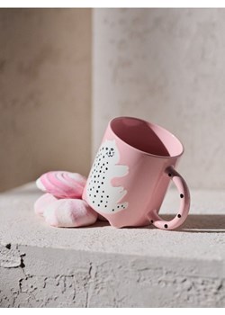 Sinsay - Ceramiczny kubek z uchem - różowy ze sklepu Sinsay w kategorii Kubki - zdjęcie 185702266