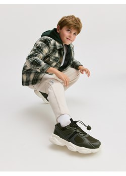 Reserved - Sportowe sneakersy - zielony ze sklepu Reserved w kategorii Buty sportowe dziecięce - zdjęcie 185704036