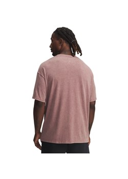 Męski t-shirt z nadrukiem Under Armour Project Rock Hwt OS T - różowy ze sklepu Sportstylestory.com w kategorii T-shirty męskie - zdjęcie 185704298