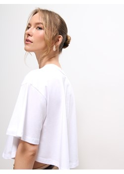 Mohito - Bawełniany biały t-shirt - biały ze sklepu Mohito w kategorii Bluzki damskie - zdjęcie 185705319