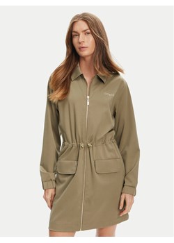 Guess Sukienka codzienna V5YK04 KCX42 Zielony Regular Fit ze sklepu MODIVO w kategorii Sukienki - zdjęcie 185706855