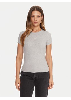 Guess Jeans T-Shirt W5BP45 KA0H1 Szary Slim Fit ze sklepu MODIVO w kategorii Bluzki damskie - zdjęcie 185719847