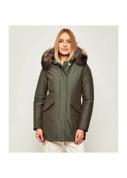 Woolrich Puchowa parka ARCTIC RACCOON | Regular Fit ze sklepu Gomez Fashion Store w kategorii Parki damskie - zdjęcie 185722765
