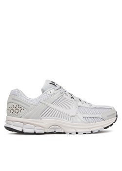 Nike Sneakersy Zoom Vomero 5 BV1358 001 Biały ze sklepu MODIVO w kategorii Buty sportowe męskie - zdjęcie 185729955